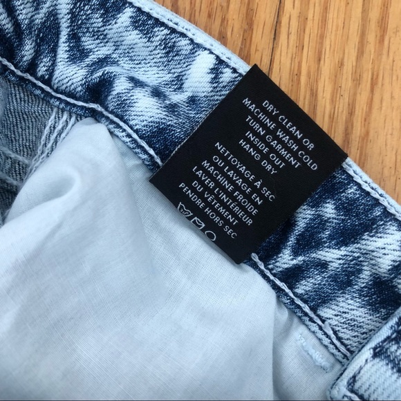 Jordache High Rise Slim Vintage Crop Acid Wash Jeans - Picture 9 of 12